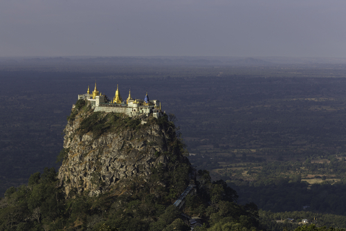 Taung Kalat, un monasterio sobre un volcán
