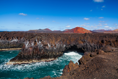 Lanzarote: qué ver y qué hacer en esta isla asombrosa