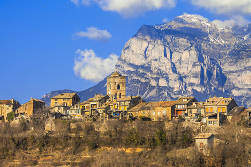 Aínsa en Huesca, una joya medieval en los Pirineos
