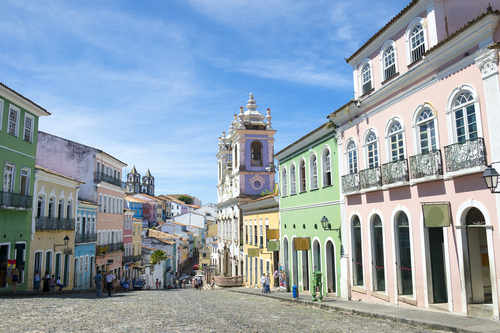 Salvador, la ciudad brasileña colorida