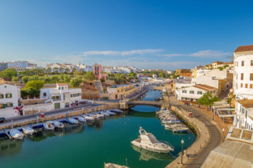 Las 6 mejores zonas para alojarse en Menorca