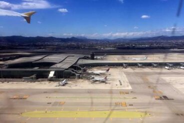 Barcelona tiene el aeropuerto más barato de España