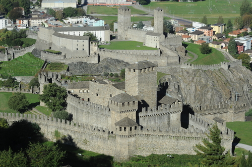 Bellinzona, la ciudad más italiana de Suiza