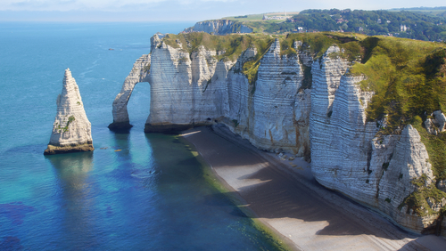 Étretat y la Costa de Albatre en Francia, belleza sobrecogedora