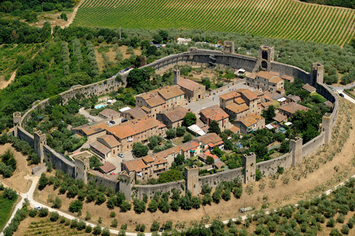 Monteriggioni, una pequeña joya en la Toscana