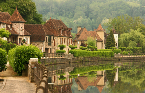 8 pueblos medievales de Europa para perderte