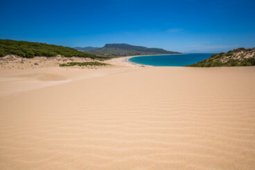 La playa de Bolonia en Tarifa, una de las más bonitas de España