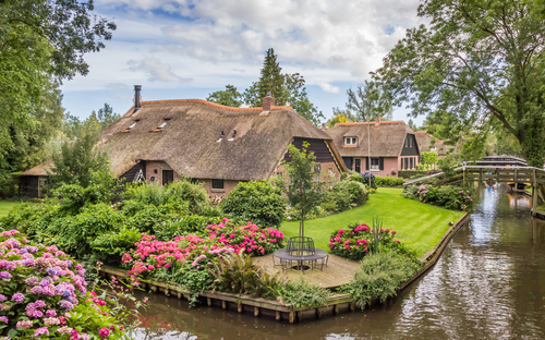 Giethoorn, un pueblo de auténtica fantasía en Holanda