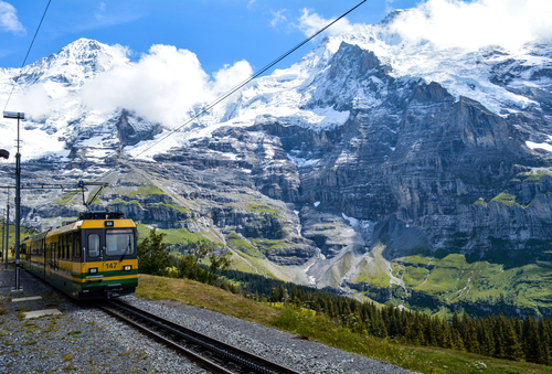 Los más increíbles trenes panorámicos en Europa