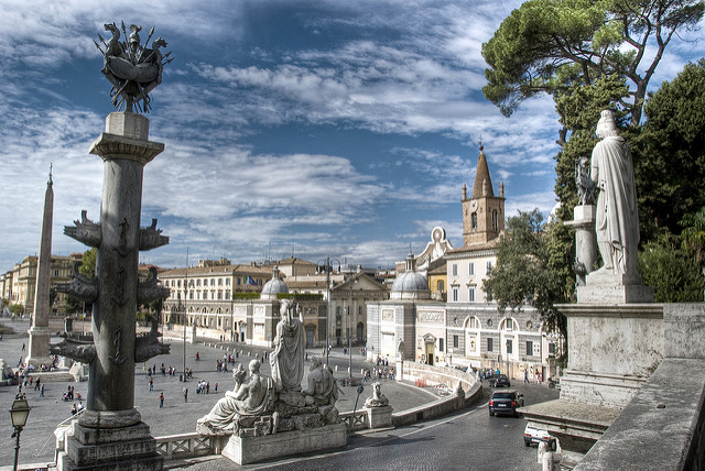 Paseamos por la Plaza del Popolo de Roma