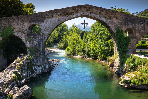 Cangas de Onís, uno de los lugares más bellos de Asturias