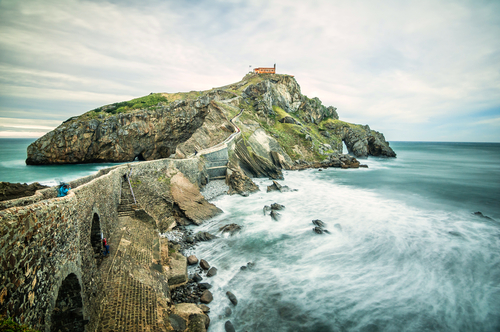 San Juan de Gaztelugatxe: sumérgete en el mundo de “Juego de tronos”