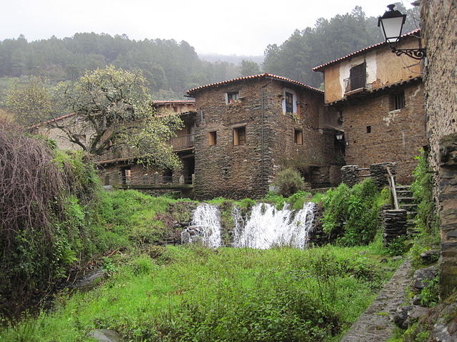 Un paseo por Robledillo de Gata, un precioso pueblo de Cáceres