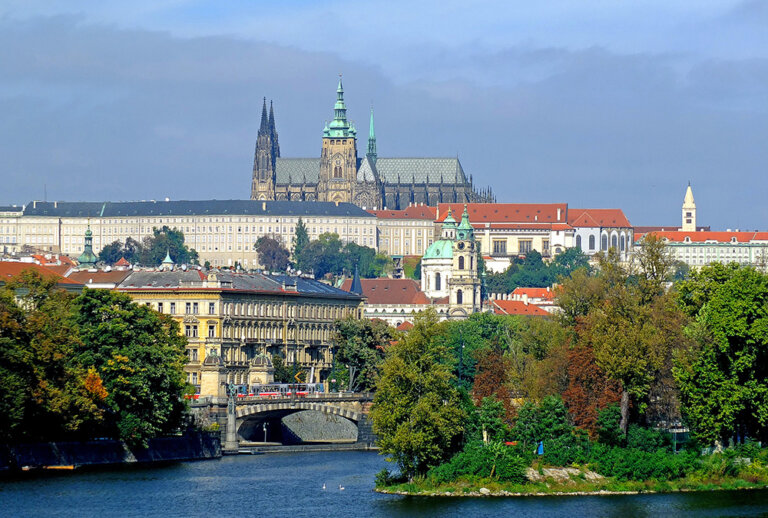 Visitamos el espectacular castillo de Praga