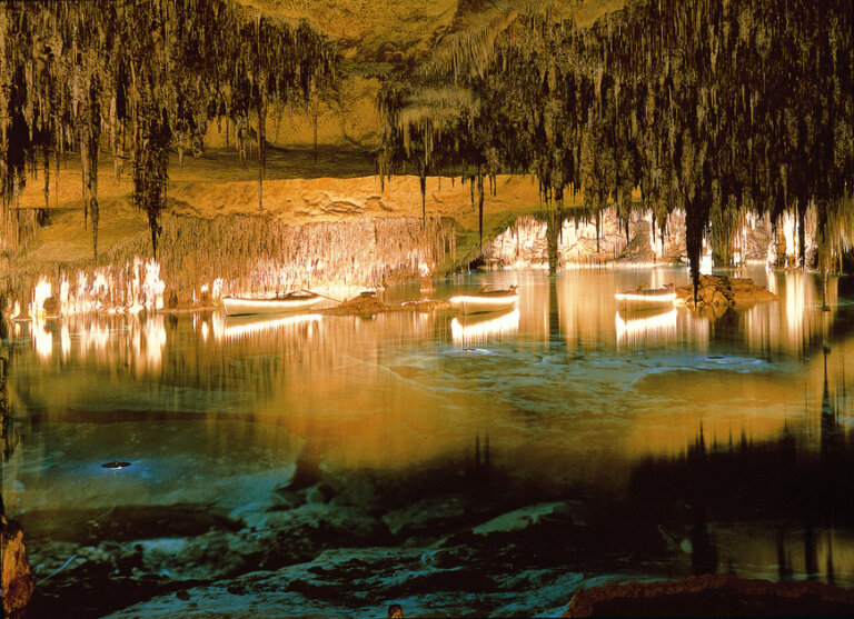 Recorremos las cuevas del Drach en Mallorca