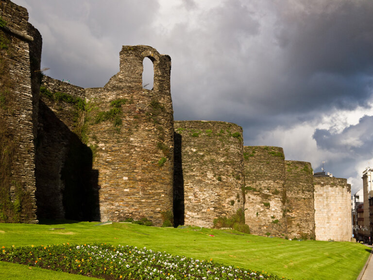 Dónde comer cerca de la muralla romana de Lugo