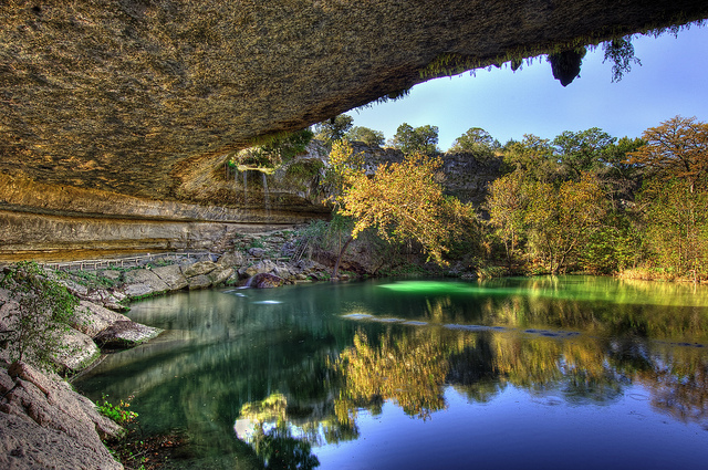 Te llevamos a 10 piscinas naturales increíbles