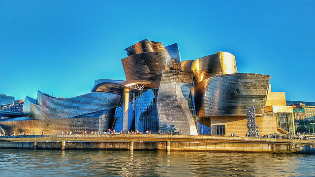 ¿Cuál es la mejor época para visitar el Guggenheim de Bilbao?