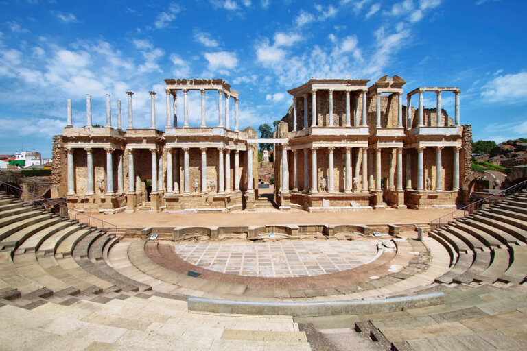 Algunas curiosidades del teatro romano de Mérida