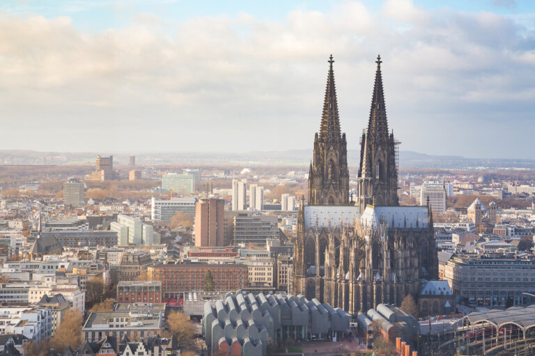 Dónde comer cerca de la catedral de Colonia