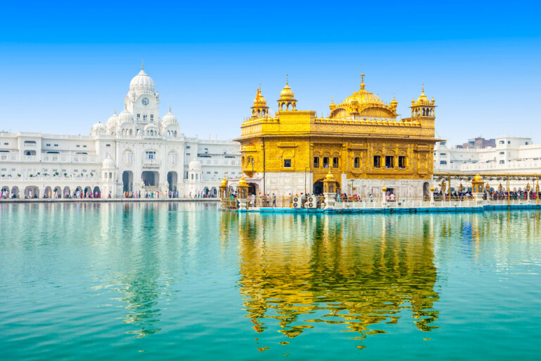 Visitamos el espectacular Templo Dorado de Amritsar