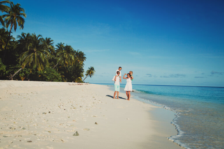 4 consejos para viajar con niños a la playa