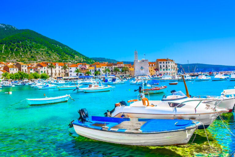 La isla de Vis, un paraíso frente a las costas de Croacia