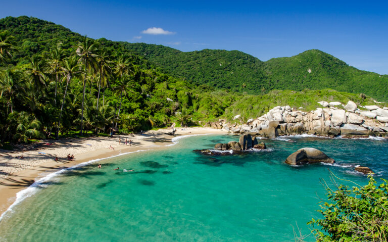 Parque Natural Tayrona: cultura, mar y naturaleza en Colombia
