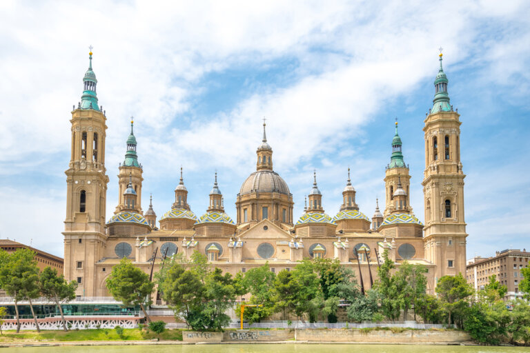 Disfruta de nuestra guía de visita de Zaragoza