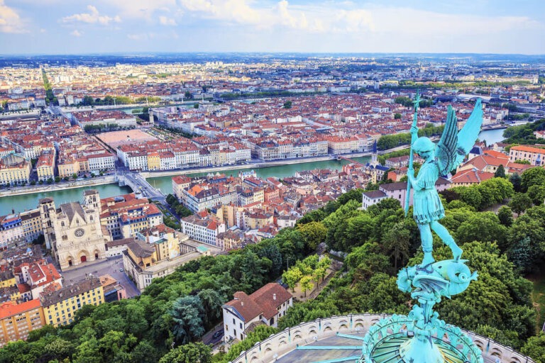 Descubre el encanto del Vieux Lyon y Fourvière