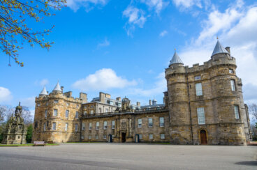Holyroodhouse, la residencia real en Escocia