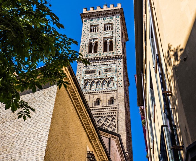 Visita la iglesia de Santa María Magdalena en Zaragoza