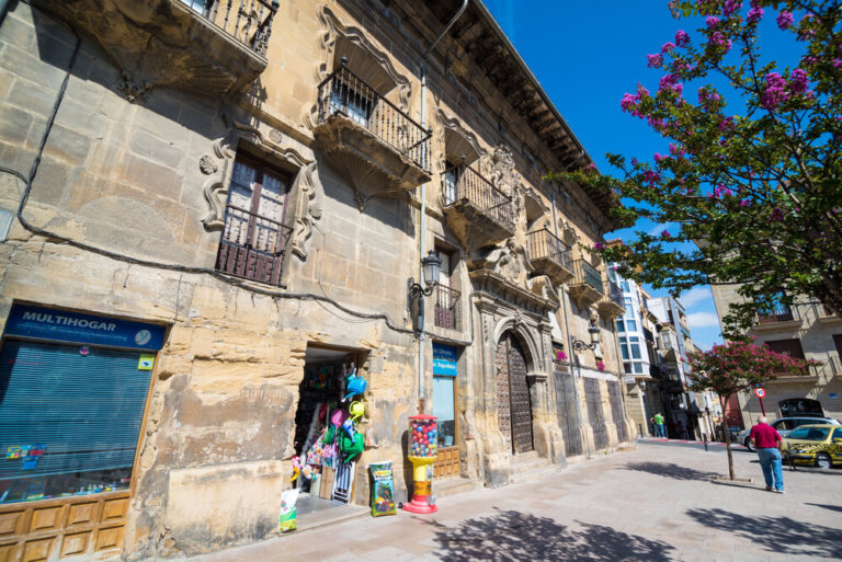 Un paseo por los palacios de La Rioja más bonitos