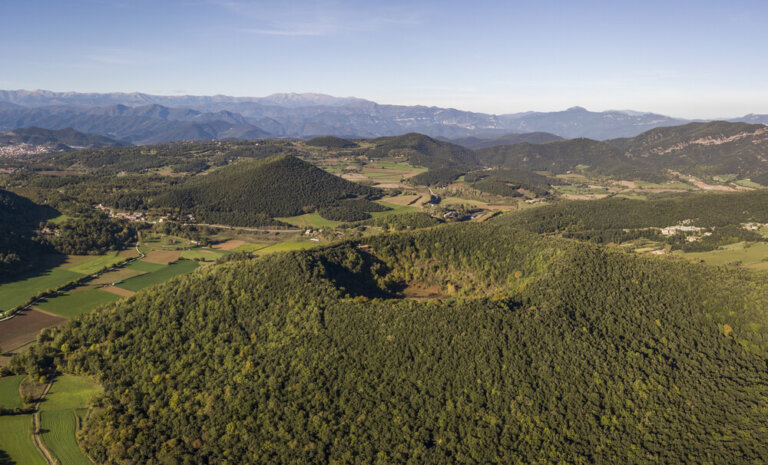 Naturaleza y pueblos medievales en la comarca de la Garrotxa