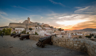 Exploramos Dalt Vila en Ibiza, Patrimonio de la Humanidad
