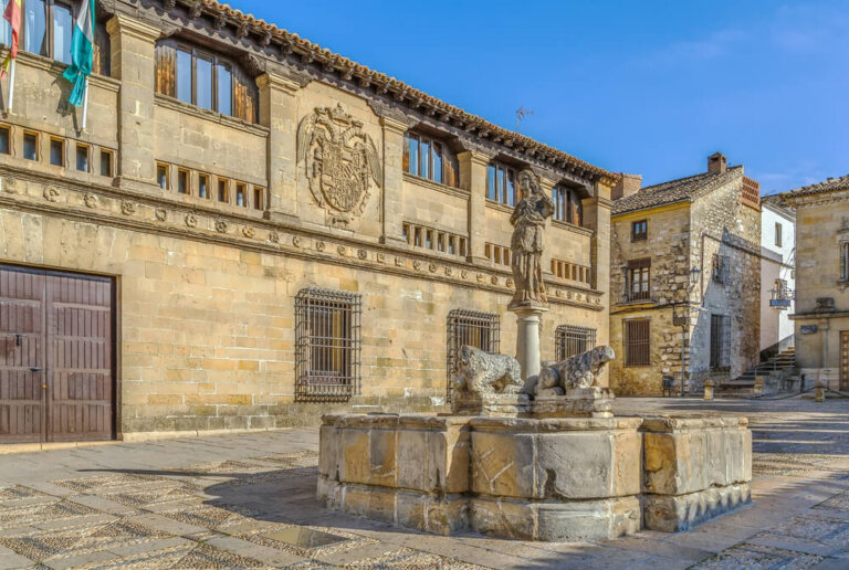 Viaja a la ciudad monumental de Baeza y enamórate