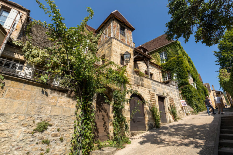 Sarlat, una ciudad en Francia con encanto histórico