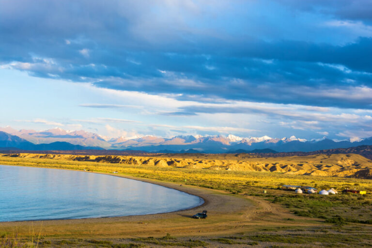 8 cosas increíbles para hacer en Issyk Kul, Kirguistán