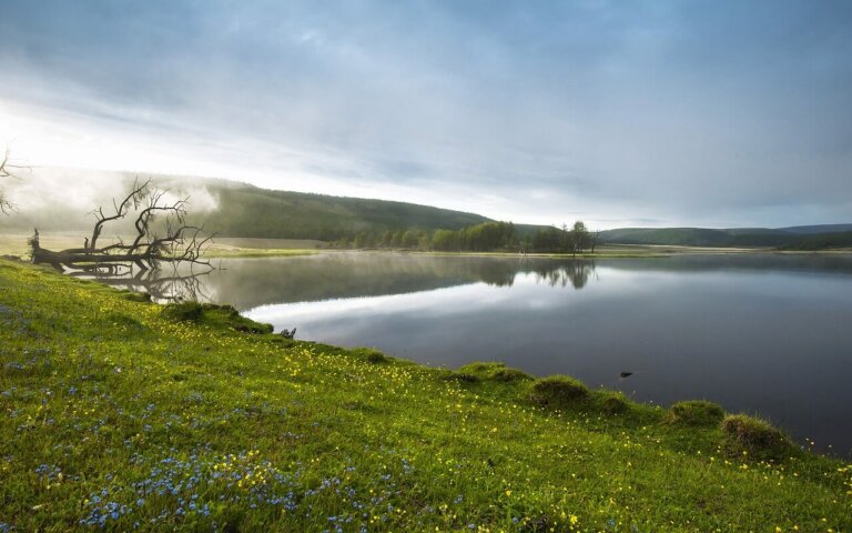 Maravíllate en el lago Khovsgol, al norte de Mongolia