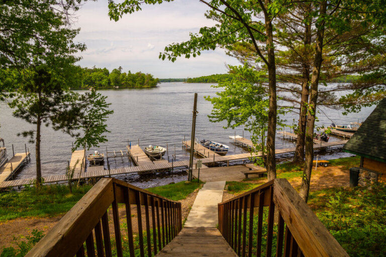Qué hacer en Long Lake, una hermosa ciudad de Minnesota
