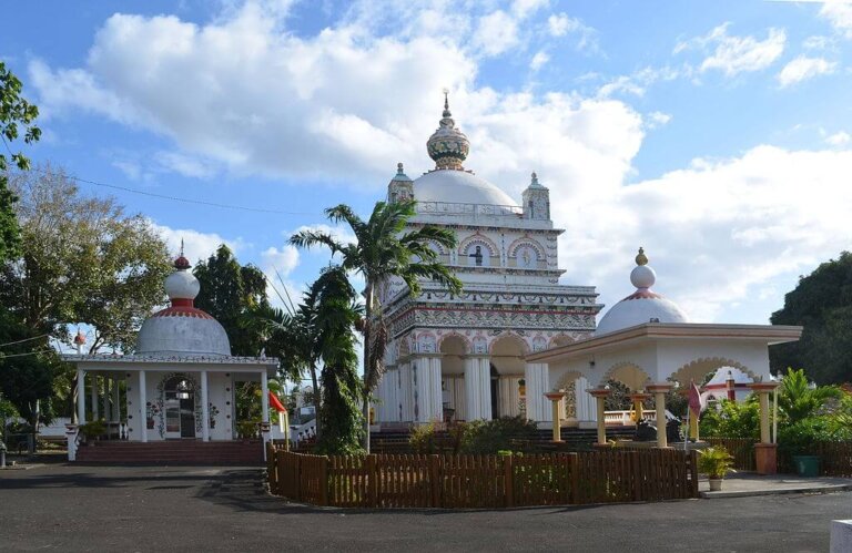 El templo de Triolet, uno de los más grandes de Mauricio
