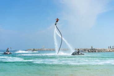 Practica flyboard en las costas de Miami