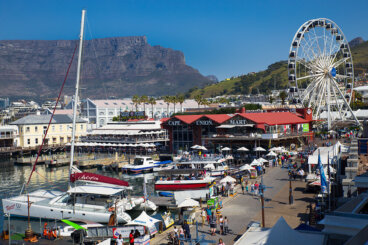 El Waterfront, un antiguo puerto convertido en zona de ocio