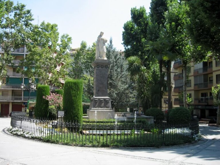 Descubre Granada tras los pasos de Mariana Pineda