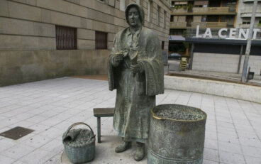 El Monumento a la Castañera en Ourense