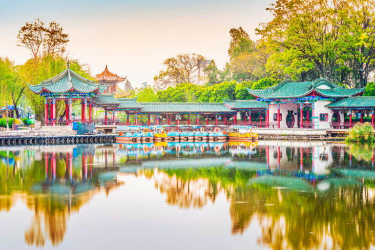 Kunming, la ciudad china de la eterna primavera