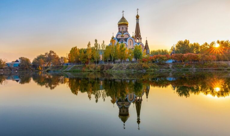 Descubre los grandes tesoros de Kazajistán