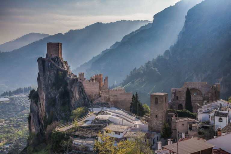 El castillo de La Iruela, un vigía eterno en Jaén