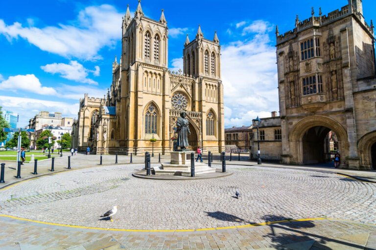 Descubrimos la preciosa catedral de Bristol