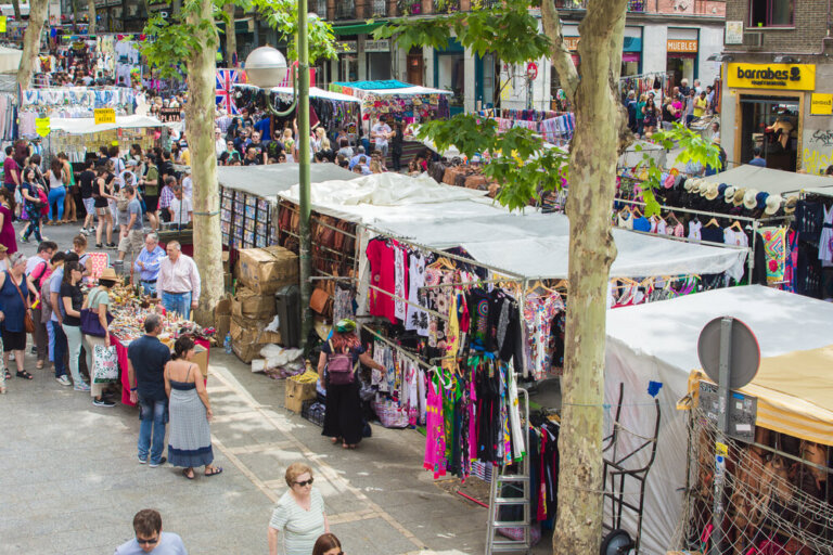 Los mercadillos en España: un plan muy entretenido